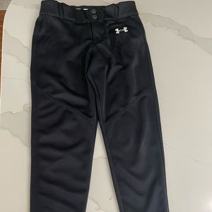 Like new Black Under Armour Boys Baseball Pants, Sz Small.